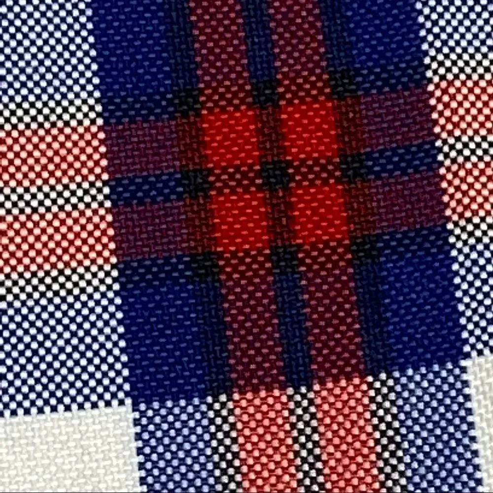 Izod red, white and blue plaid performance golf shorts size 34